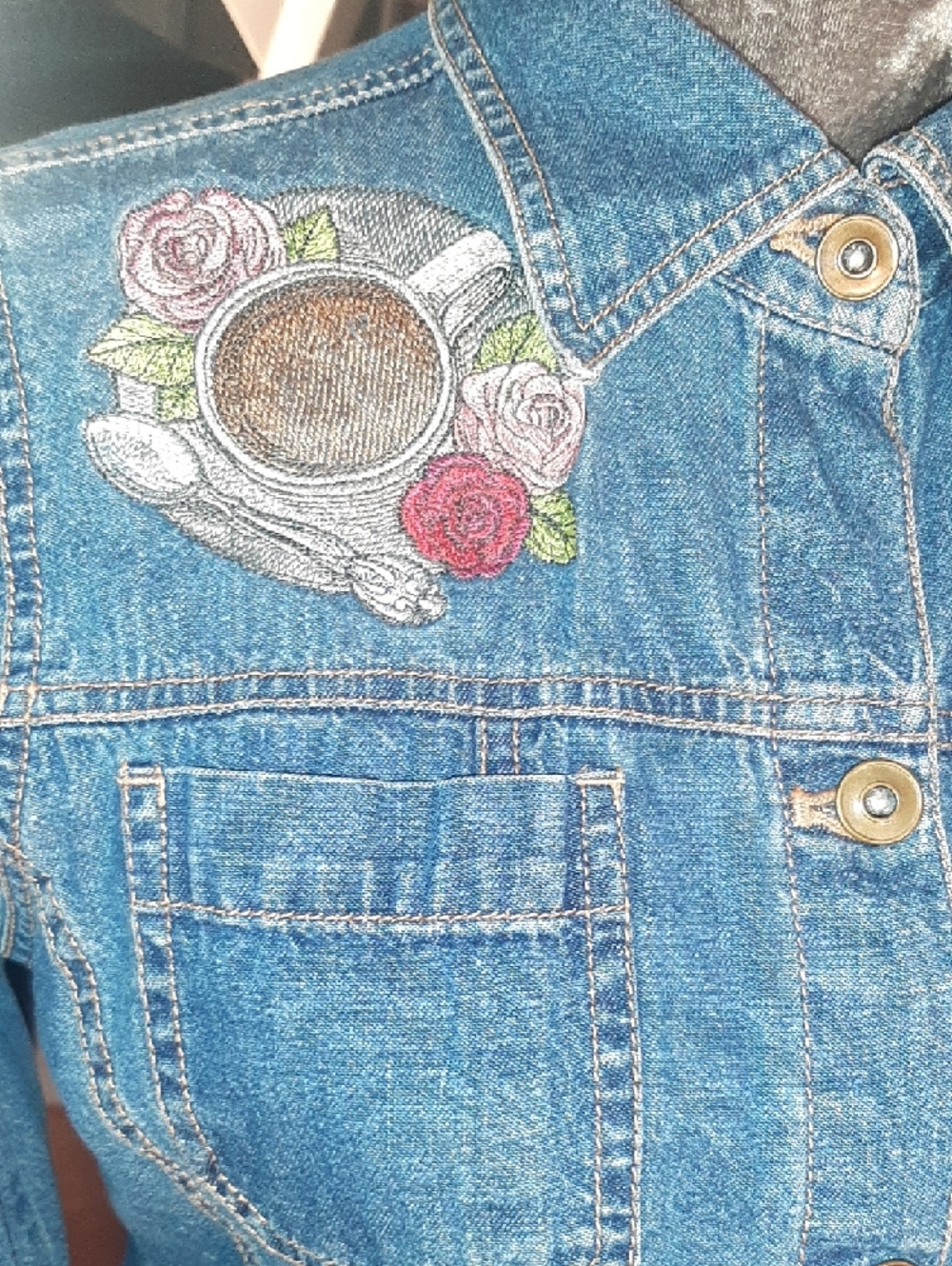 Erikaπ"ENJOY THE JOURNEY-TRAVEL" Denim Jacket, Embroidered Paris Motifs Sz 8/M - Picture 4 of 10